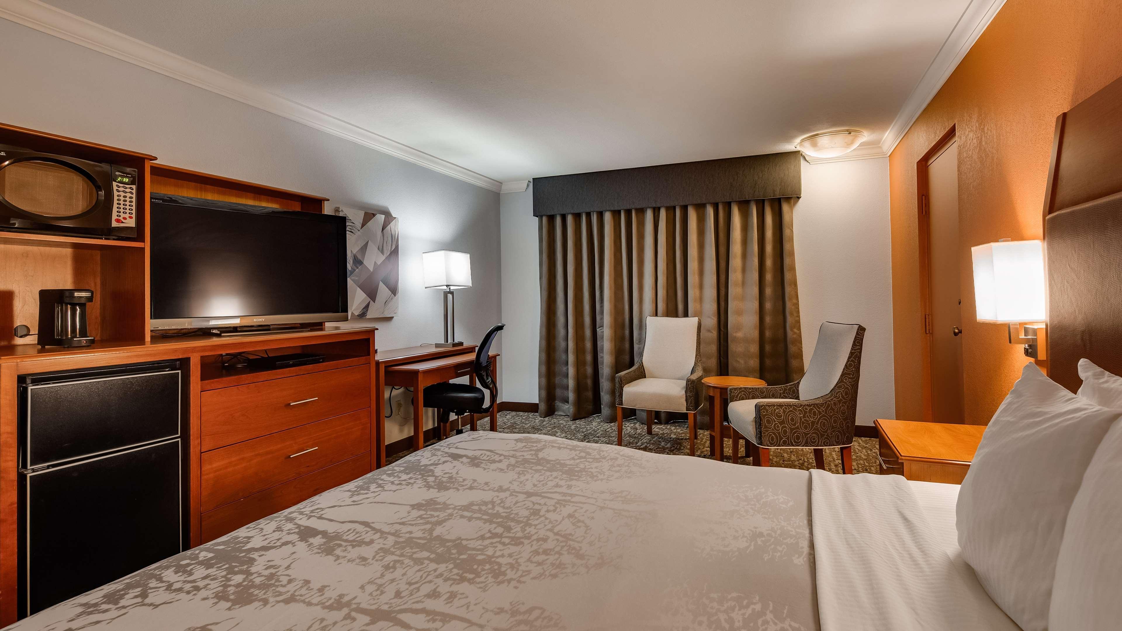 Best Western Angus Inn Great Bend Экстерьер фото