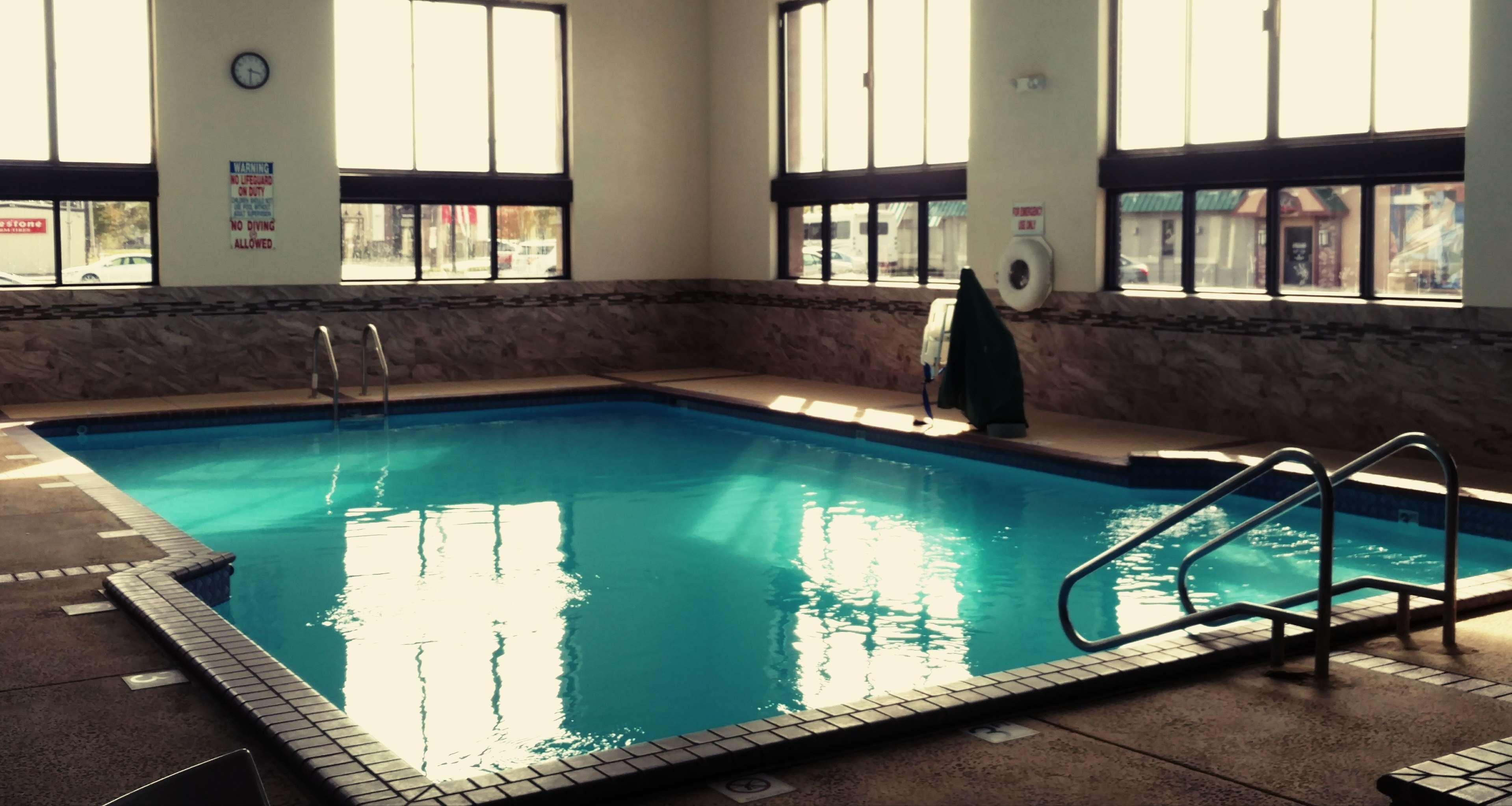 Best Western Angus Inn Great Bend Экстерьер фото
