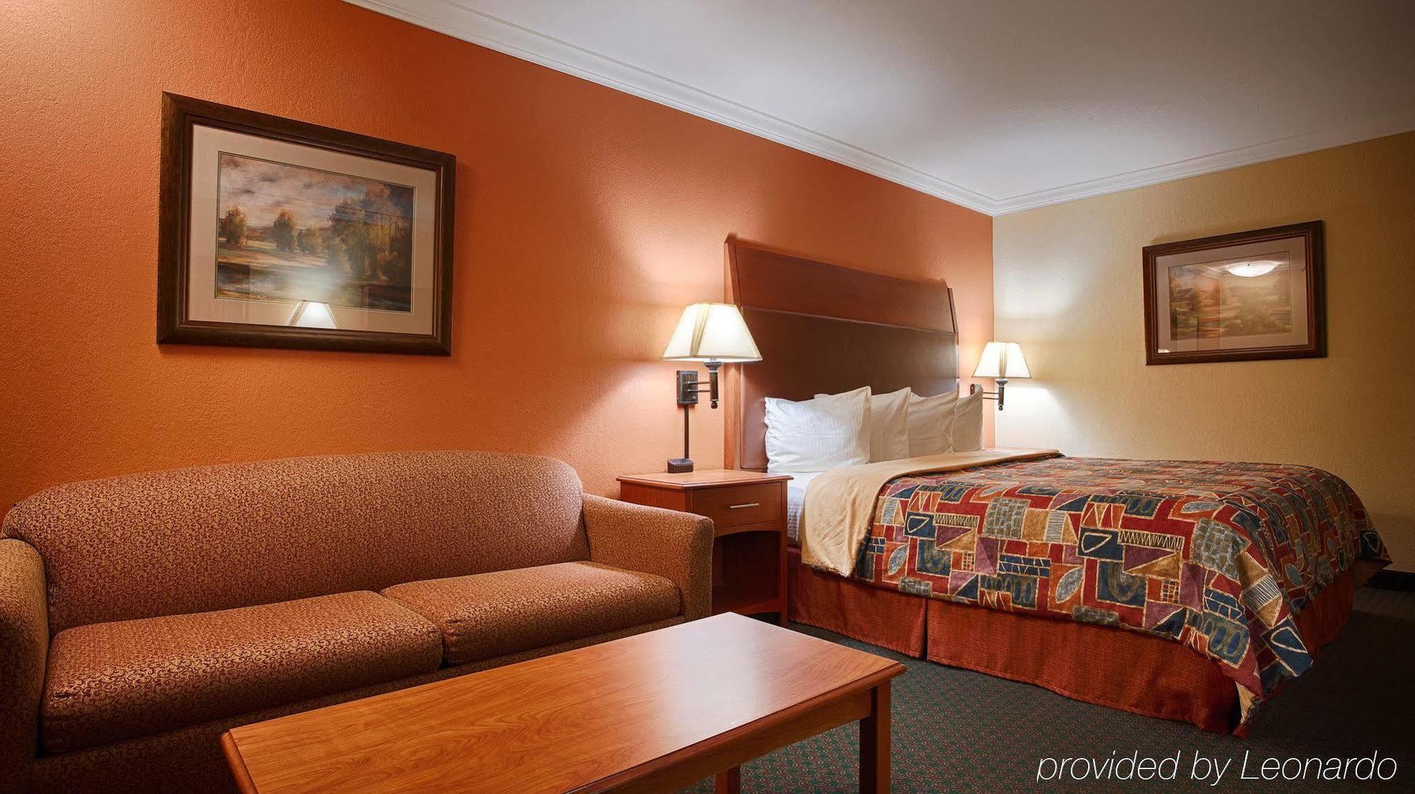 Best Western Angus Inn Great Bend Экстерьер фото